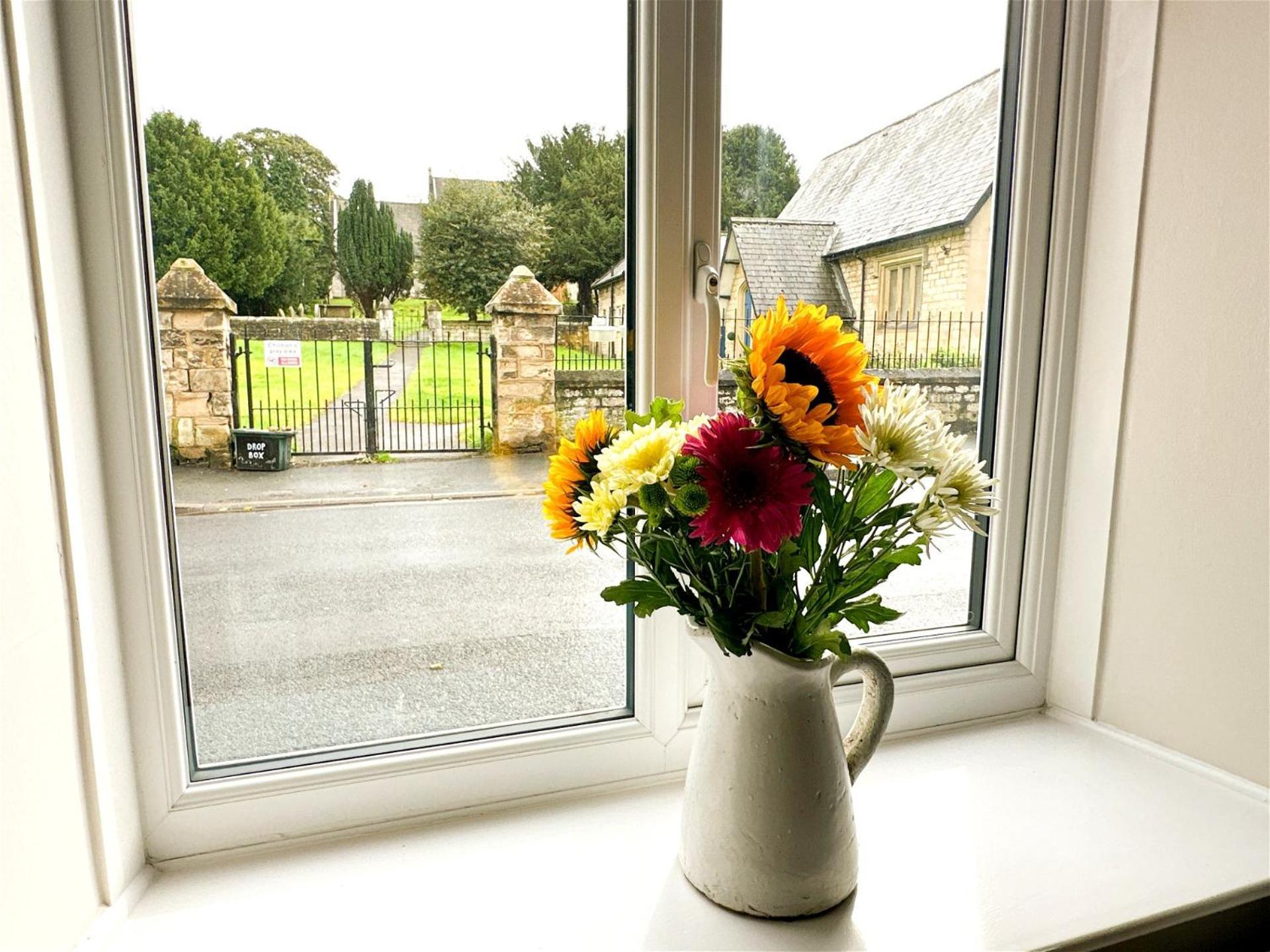Country Cottage With Church View And Fireplace Near Leeds & York מראה חיצוני תמונה
